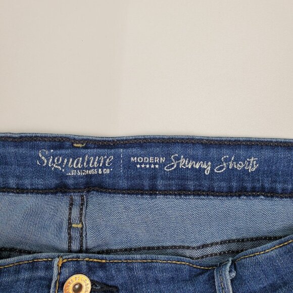 Levi’s Signature‎ Denim Jean Shorts Womens Size 22 Modern Skinny Rolled Hem - Picture 8 of 13